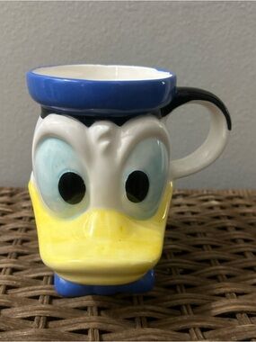Vintage -? Donald Duck 3D Mug Disney Korea